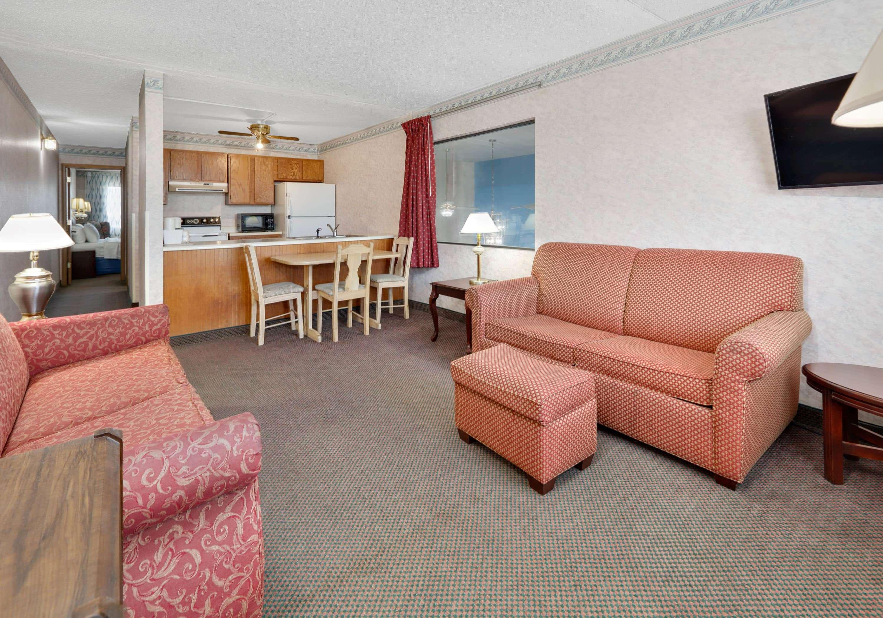 Days Inn & Suites By Wyndham Bentonville Exteriér fotografie