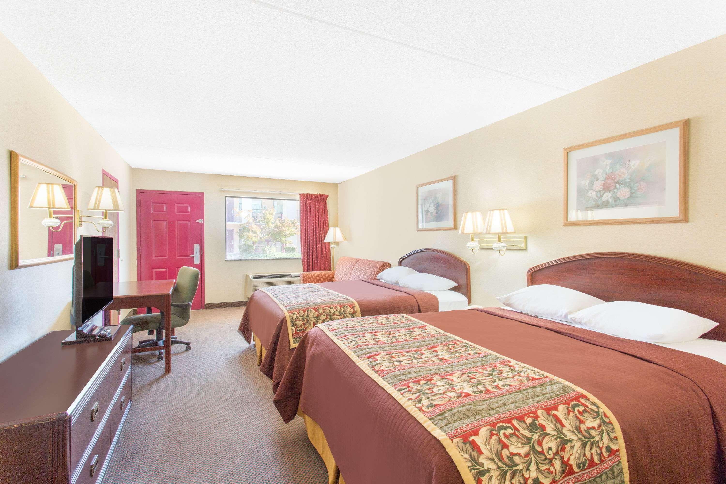 Days Inn & Suites By Wyndham Bentonville Exteriér fotografie