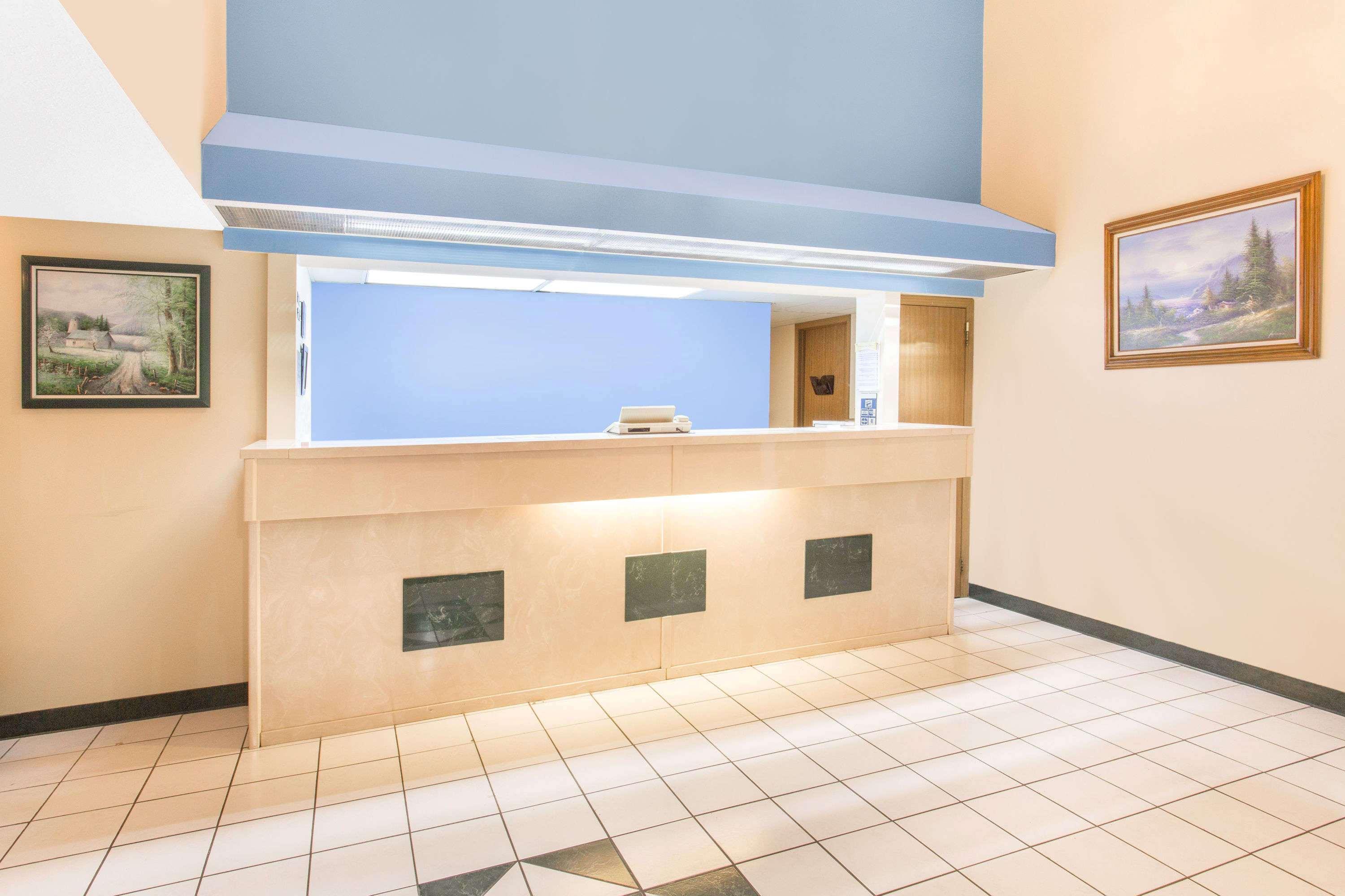 Days Inn & Suites By Wyndham Bentonville Exteriér fotografie