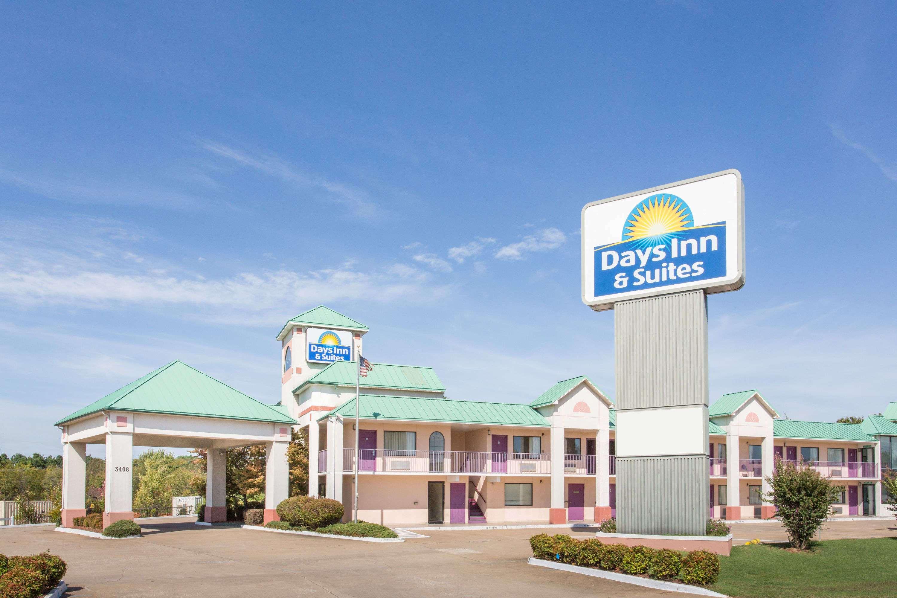 Days Inn & Suites By Wyndham Bentonville Exteriér fotografie