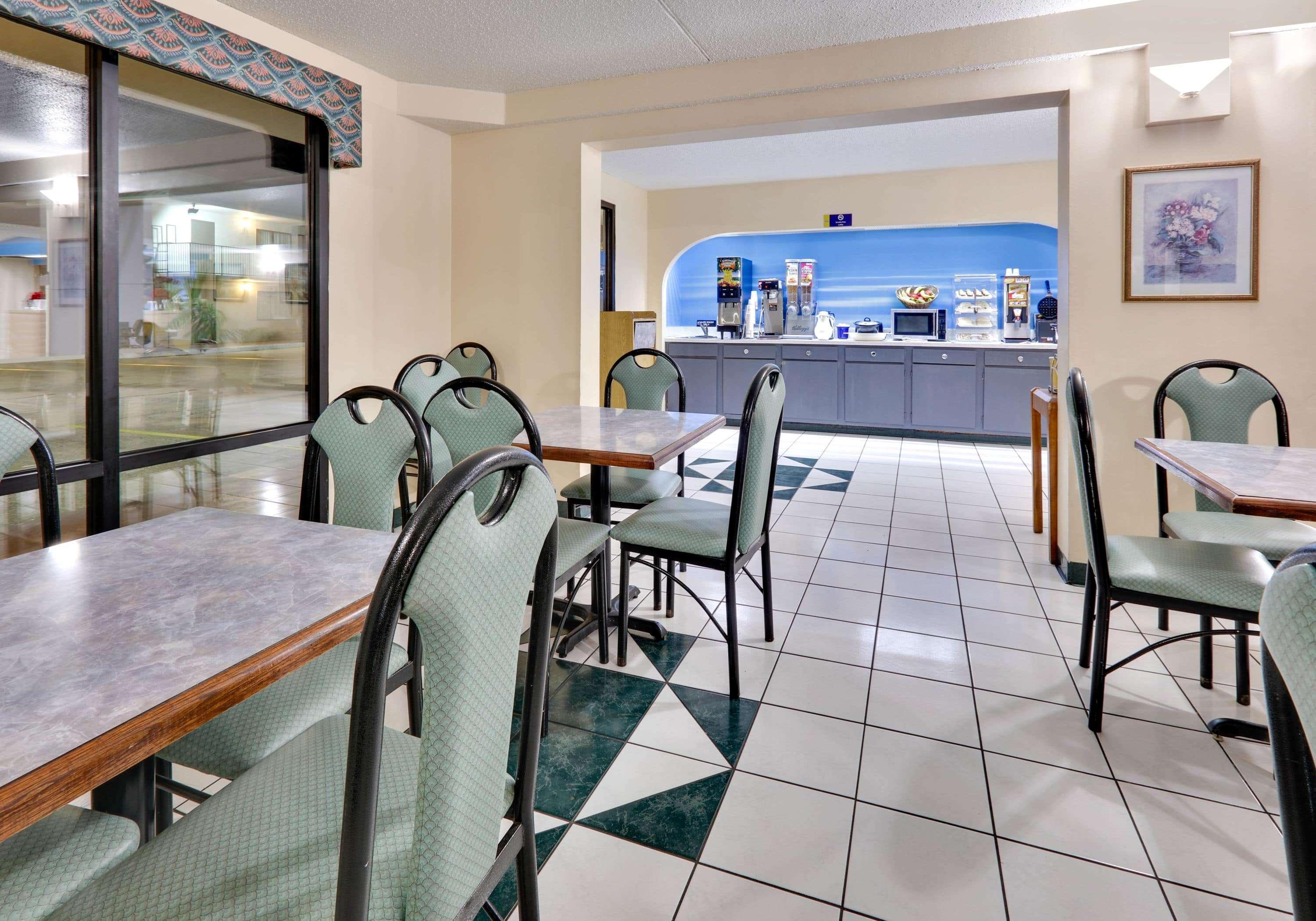 Days Inn & Suites By Wyndham Bentonville Exteriér fotografie
